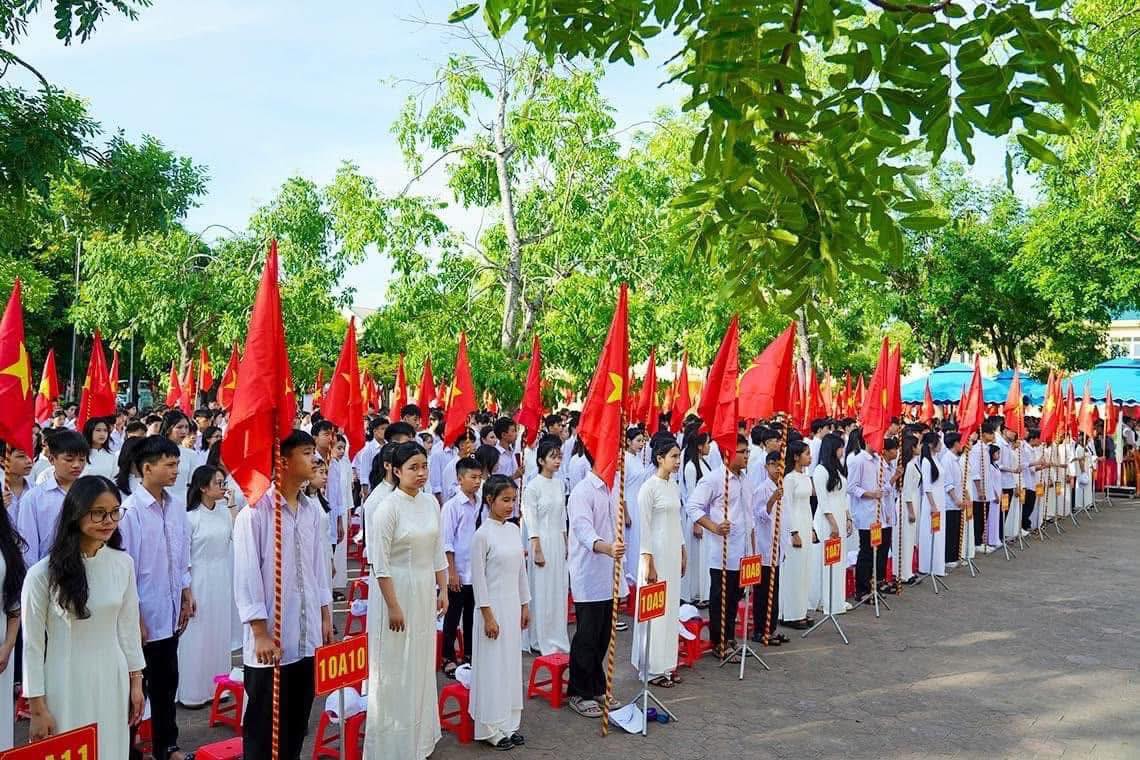 Tự hào ngôi trường trên đất học Cổ Đạm, mang tên trường THPT Nghi Xuân