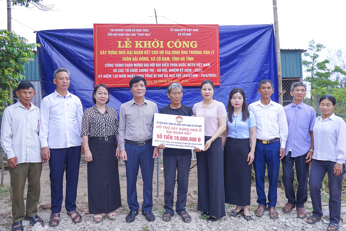 Doanh nghiệp ở TP Hồ Chí Minh hỗ trợ xây 3 nhà tình nghĩa cho gia đình bị ảnh hưởng thiên tai ở Cổ Đạm