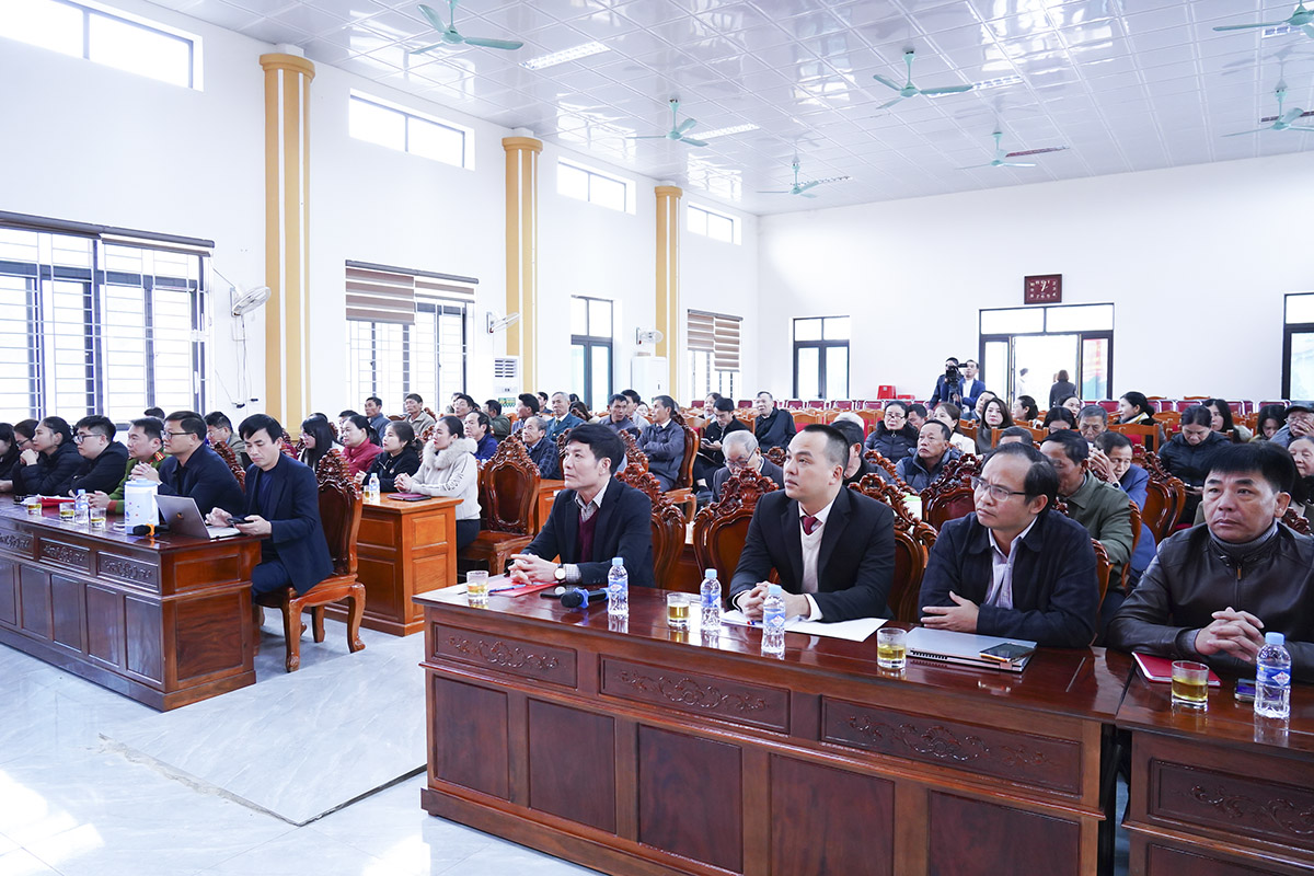 Đảng ủy xã Cổ Đạm hướng dẫn các chi bộ lập tài khoản, nộp đảng phí trực tuyến trên Cổng Dịch vụ công quốc gia