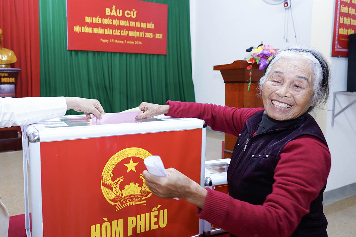 Đã có 96,96% cử tri Cổ Đạm tham gia bỏ phiếu bầu cử