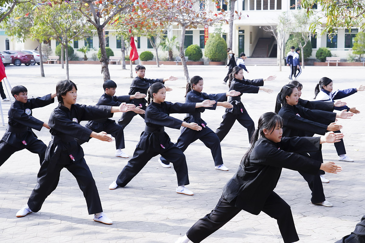 Cổ Đạm: Khai mạc Đại hội Điền kinh – Thể thao học sinh phổ thông