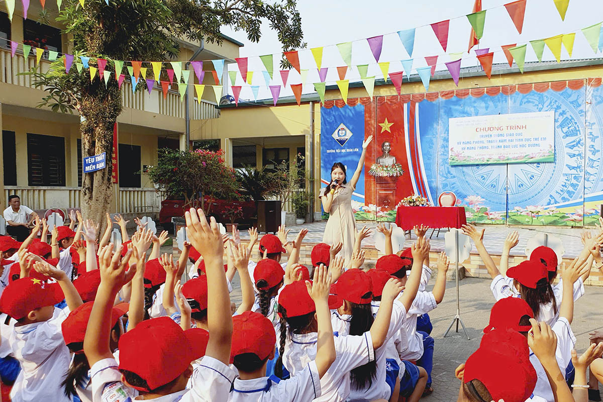 Tuyên truyền kỹ năng phòng, tránh xâm hại tình dục trẻ em và kỹ năng phòng tránh bạo lực học đường cho học sinh Tiểu học Xuân Liên