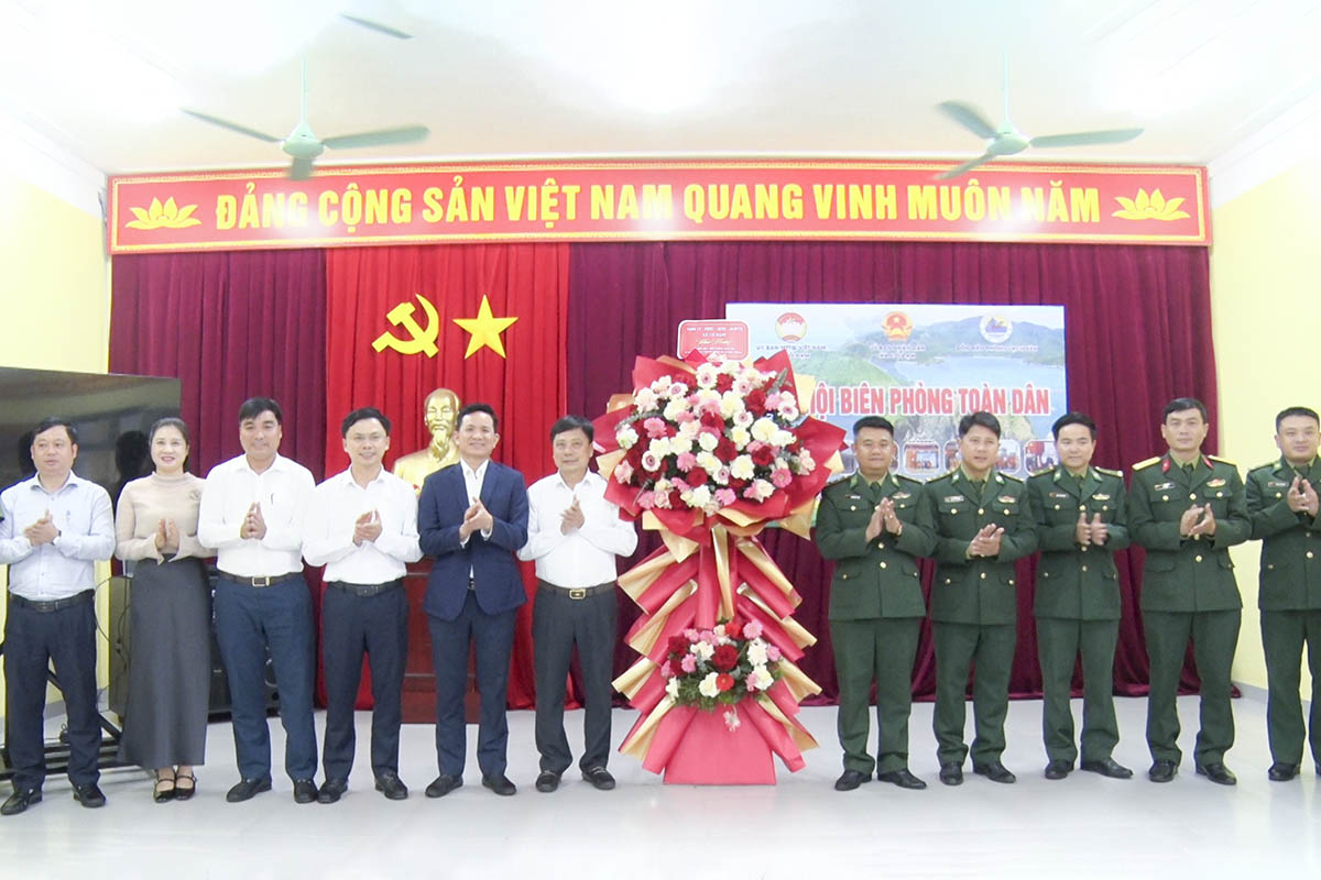 Cổ Đạm tổ chức "Ngày hội Biên phòng toàn dân"