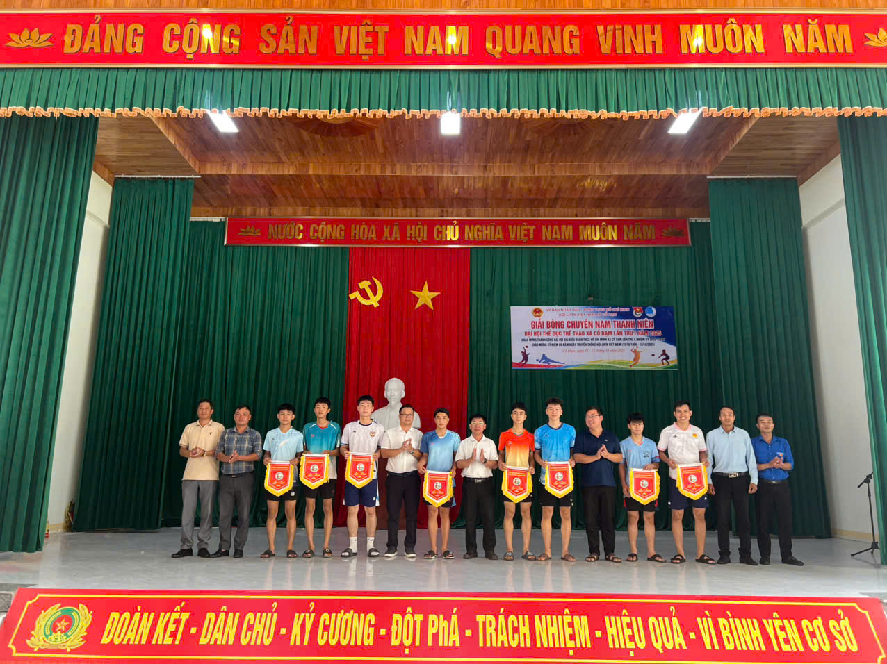 Giải bóng chuyền nam thanh niên – Đại hội Thể dục Thể thao xã Cổ Đạm lần thứ I thành công tốt đẹp