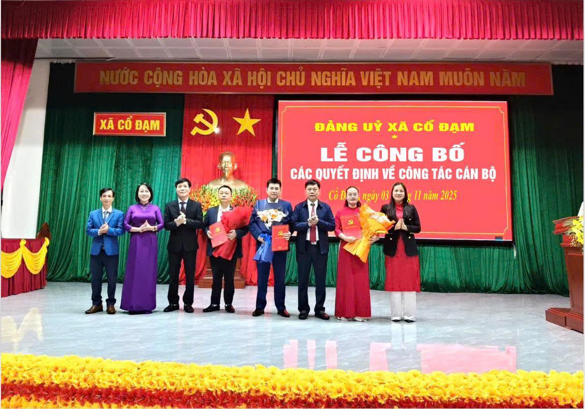 Đảng Ủy Xã Cổ Đạm Tổ Chức Lễ Công Bố Các Quyết Định Về Công Tác Cán Bộ