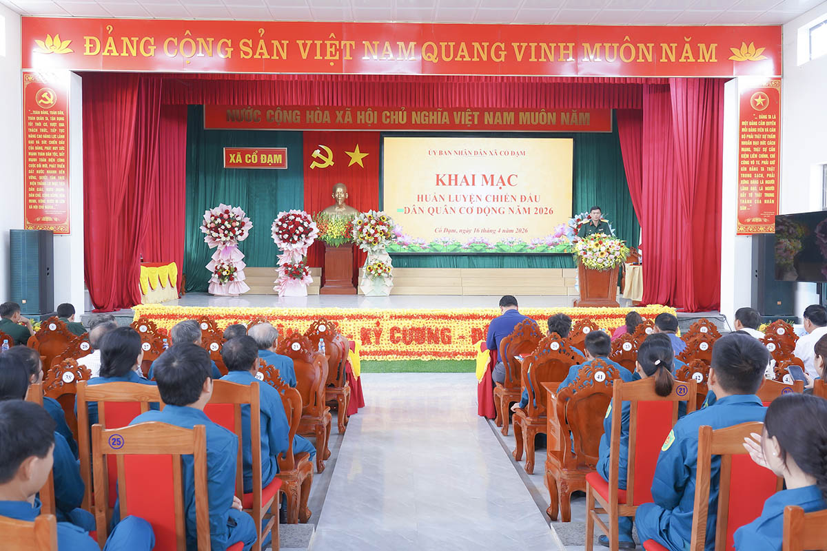 Cổ Đạm: Khai mạc huấn luyện chiến đấu dân quân cơ động năm 2026