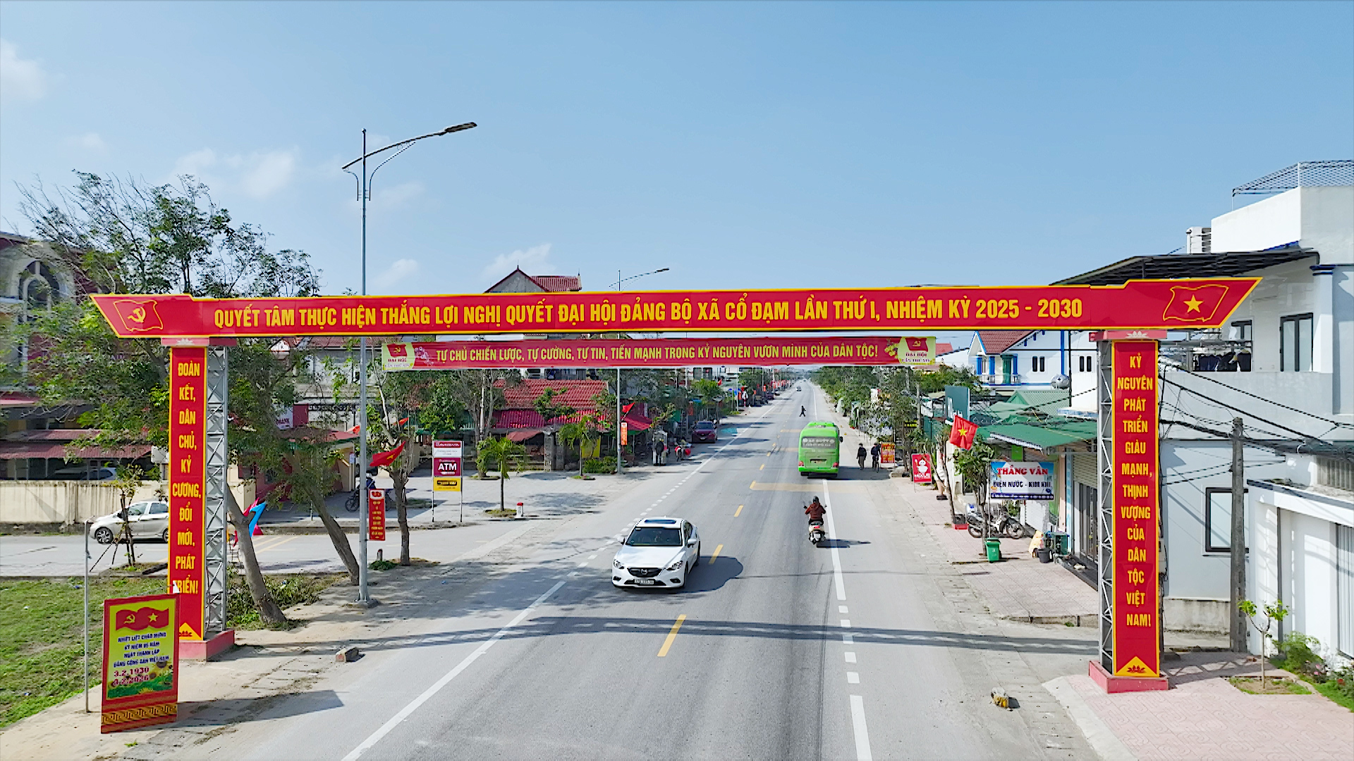 Cổ Đạm ban hành văn bản chấn chỉnh bảng tuyên truyền, quảng cáo bị hư hỏng, ảnh hưởng đến mỹ quan và trật tự an toàn nơi công cộng