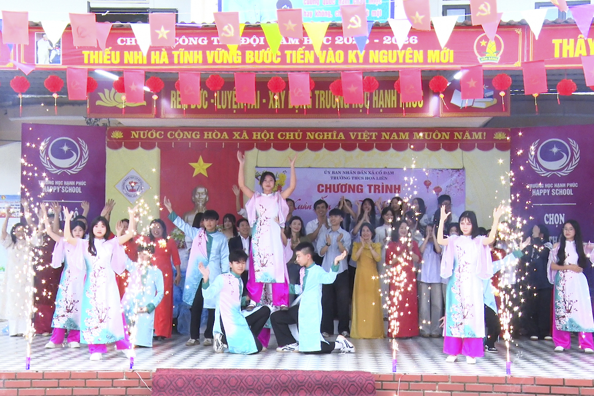 Ý nghĩa chương trình “Xuân ấm áp, Tết yêu thương" tại THCS Hoa Liên