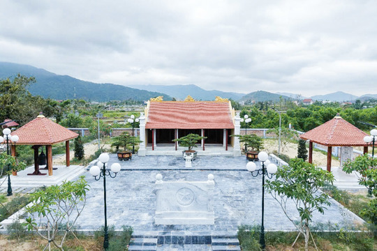 Các doanh nghiệp, mạnh thường quân công đức hơn 723 triệu đồng xây dựng Khu di tích lịch sử Trận địa pháo C45 - Bãi Dừa 