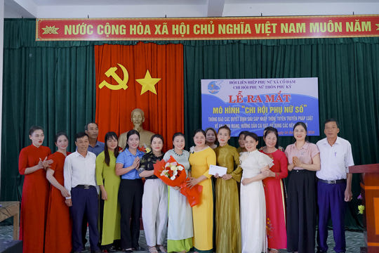 Ra mắt mô hình “Chi hội Phụ nữ số” tại thôn Phú Kỳ