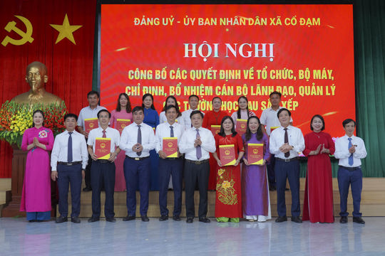 Cổ Đạm: Công bố các quyết định thành lập trường và công tác cán bộ tại các cơ sở giáo dục công lập sau sắp xếp 
