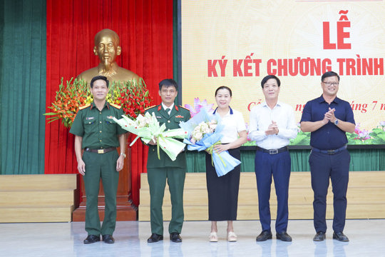 Ban CHQS xã Cổ Đạm và Trường Mầm non Cổ Đạm ký kết quy chế phối hợp kết nghĩa