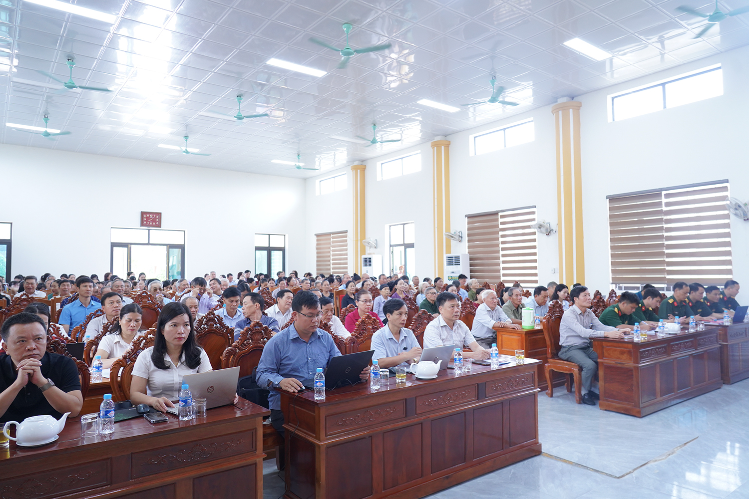 Cán bộ, đảng viên Cổ Đạm tham gia học tập, quán triệt Nghị quyết Hội nghị Trung ương 3 khóa XIV