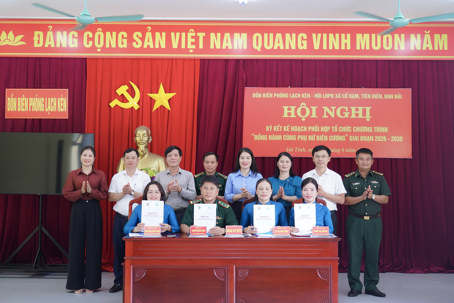 Ký kết phối hợp thực hiện Chương trình "Đồng hành cùng phụ nữ biên cương"