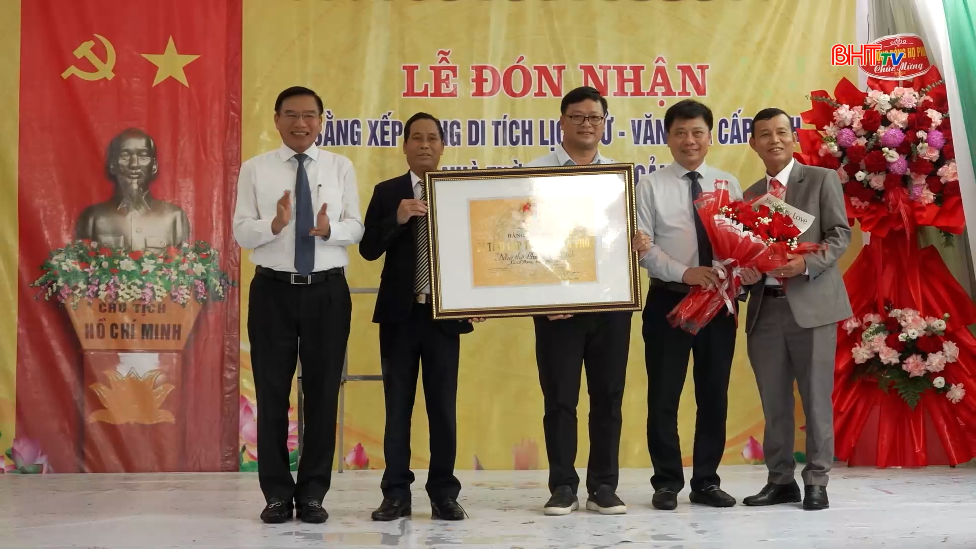 [Video] Đón nhận Bằng xếp hạng Di tích lịch sử - văn hóa cấp tỉnh Nhà thờ Phạm Hữu Cảnh