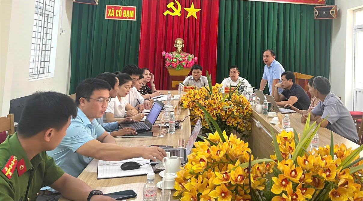 Xã Cổ Đạm: Đồng chí Bí thư Đảng ủy và đồng chí Phó Chủ tịch UBND xã tổ chức tiếp công dân định kỳ tháng 8 năm 2025