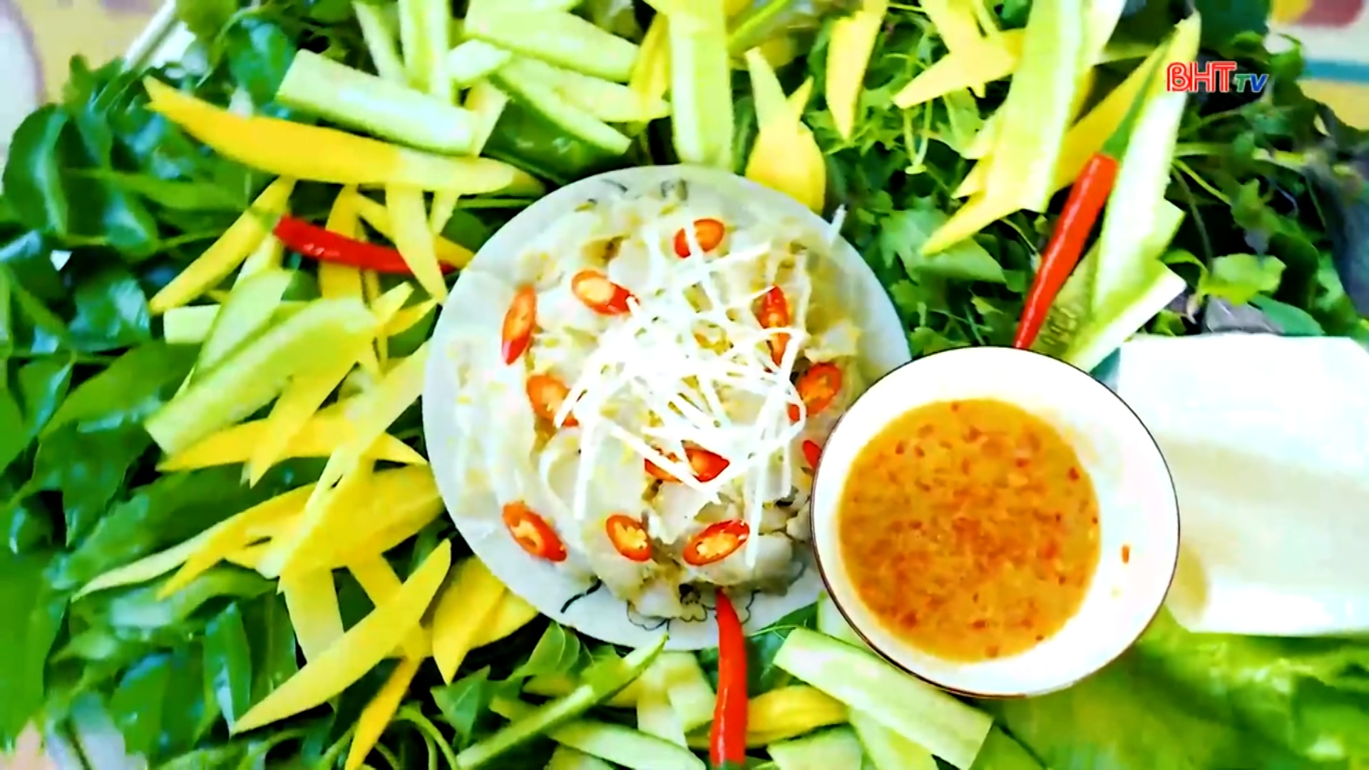 Đậm đà hương vị biển trong món gỏi cá đục Cổ Đạm 